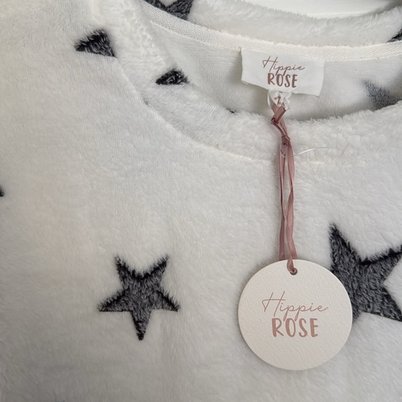 Pajama Set - Picture 2 of 4